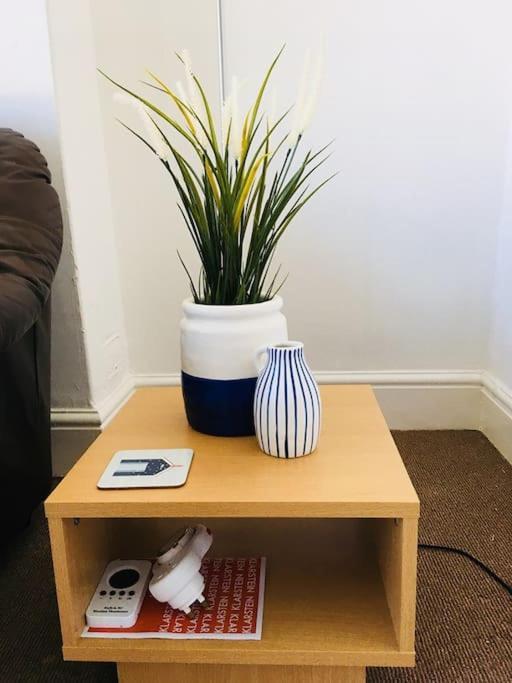 Hillcrest Cottage, Comfy Flat, Trendy Uplands Area 스완지 외부 사진